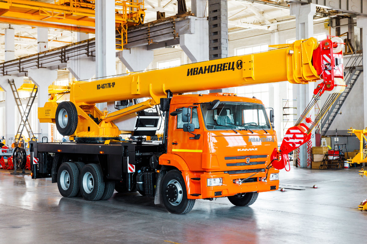 Автокран Ивановец КС-45717-1Р