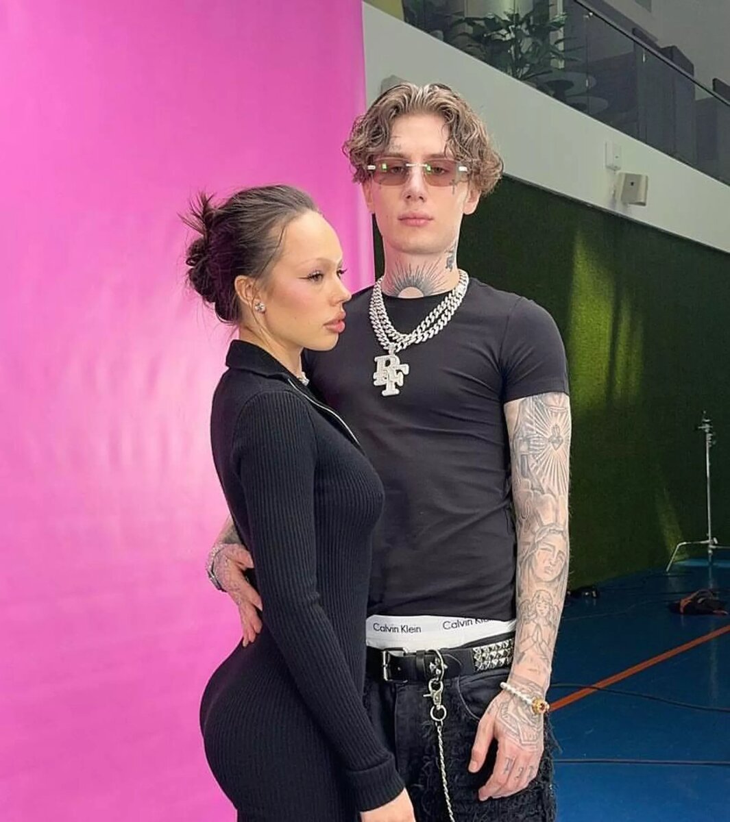 Певица INSTASAMKA и Moneyken