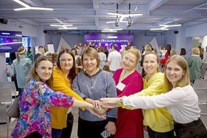 АНО «Белый Ангел» на протяжении шести лет помогает подросткам найти человека, готового постоянно уделять необходимое время и внимание детям для адаптации к самостоятельной жизни. / ФОТО rostov.er.ru Администратор  📷
