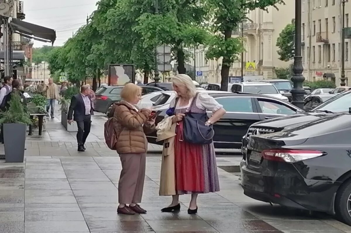    Карин Кнайсль рассказала о строительстве дома в деревне в Рязанской области