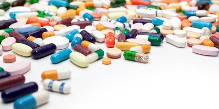    Лекарства / © blackboard1965G, depositphotos