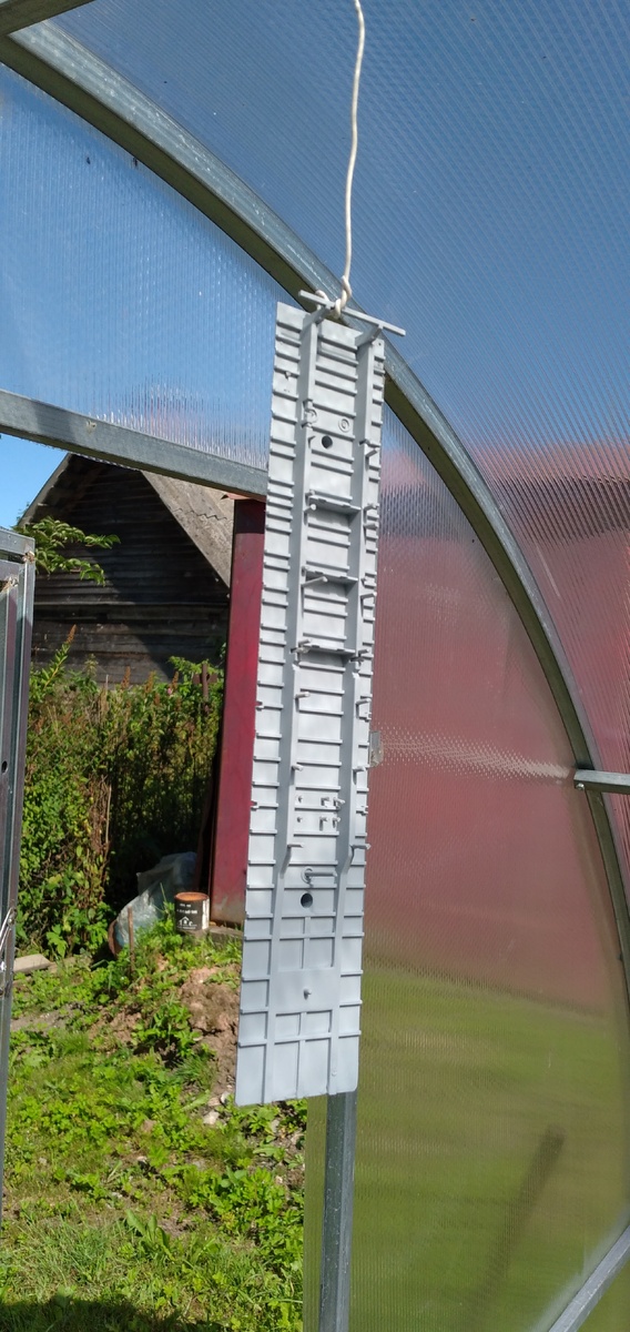 Грунтован прицеп