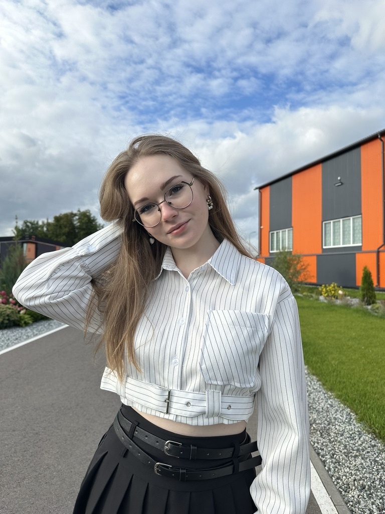 Анастасия Медведева, руководитель отдела продаж продюсерского центра и издательства полного цикла Liberus Pro