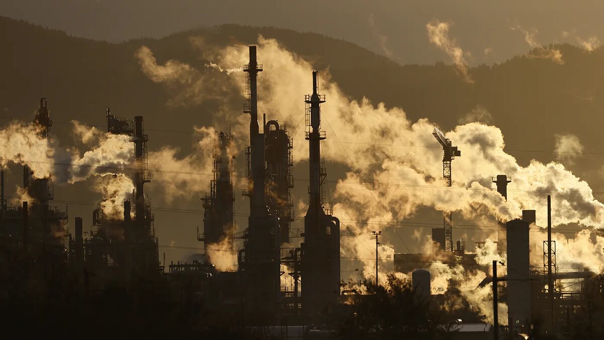   Jean-Francois Badias / AP