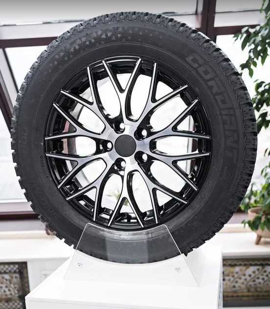 Cordiant Sno-Max 7000 — новая зимняя шипованная шина на российском рынке представлена официально.