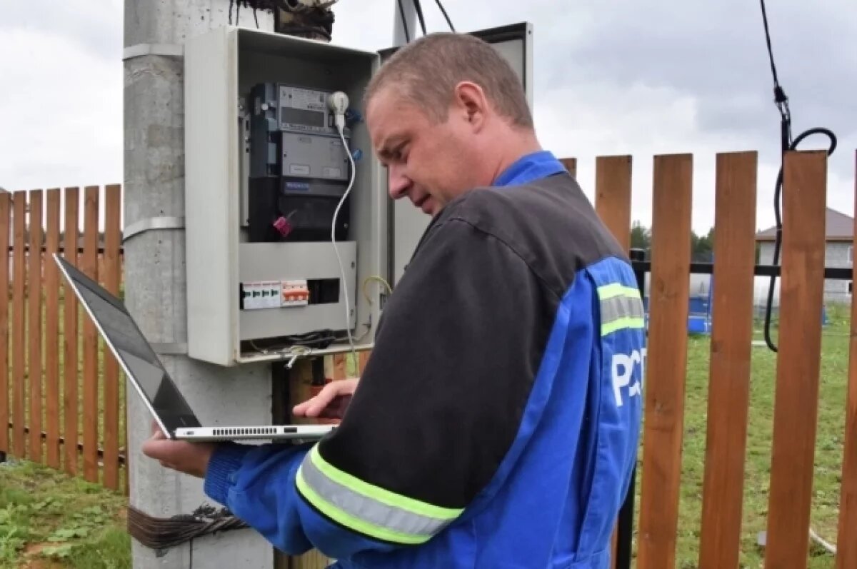    Энергетики «Россети Урал» установили более 10 тыс умных счетчиков в Миассе