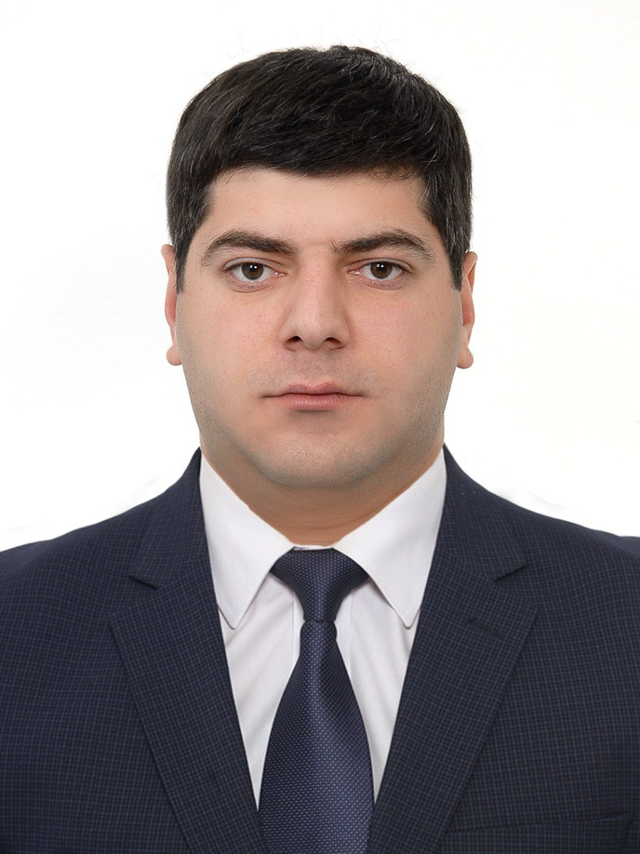 министр Агаджанян 