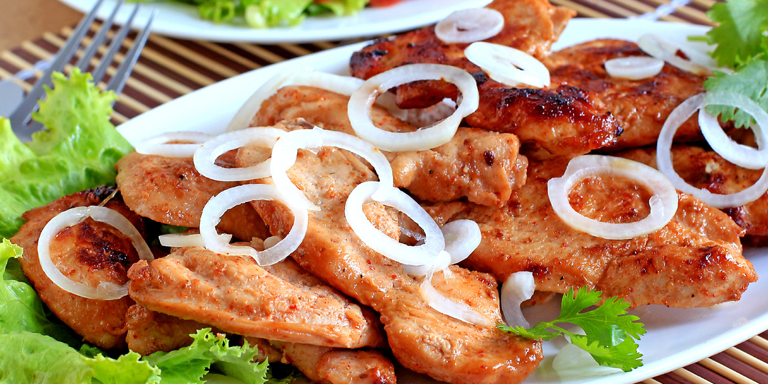 Мягко, сочно, остренько – как надо! Куриное филе без панировки – всё благодаря маринаду