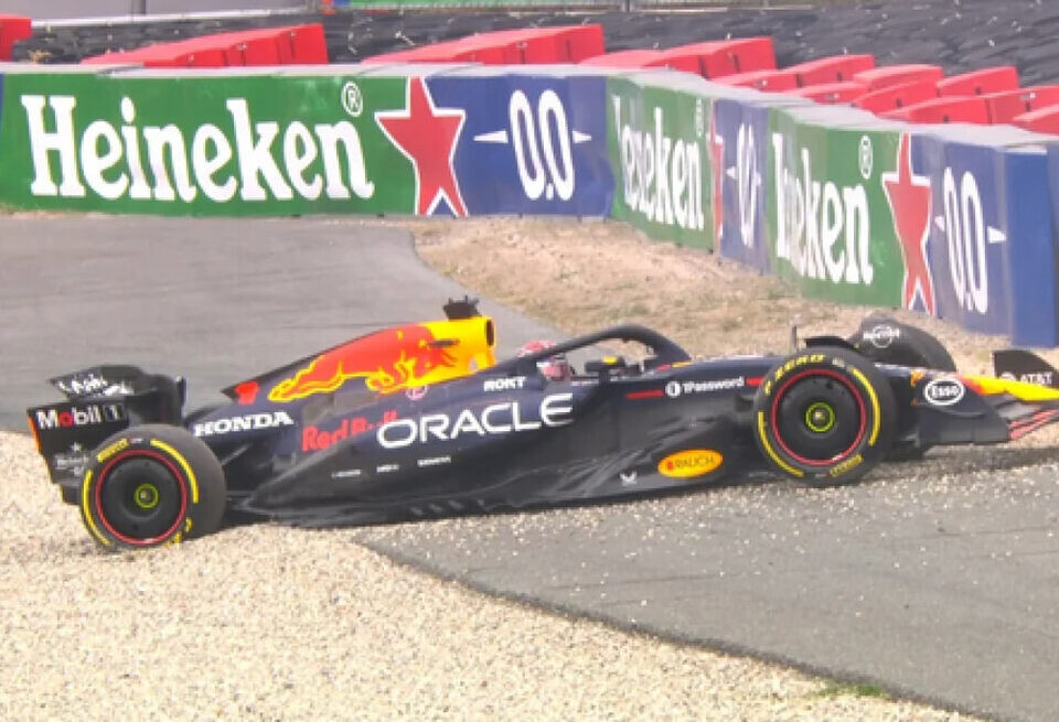    Макс Ферстаппен вылетел в гравий после завершения тренировки. ВидеоFormula 1