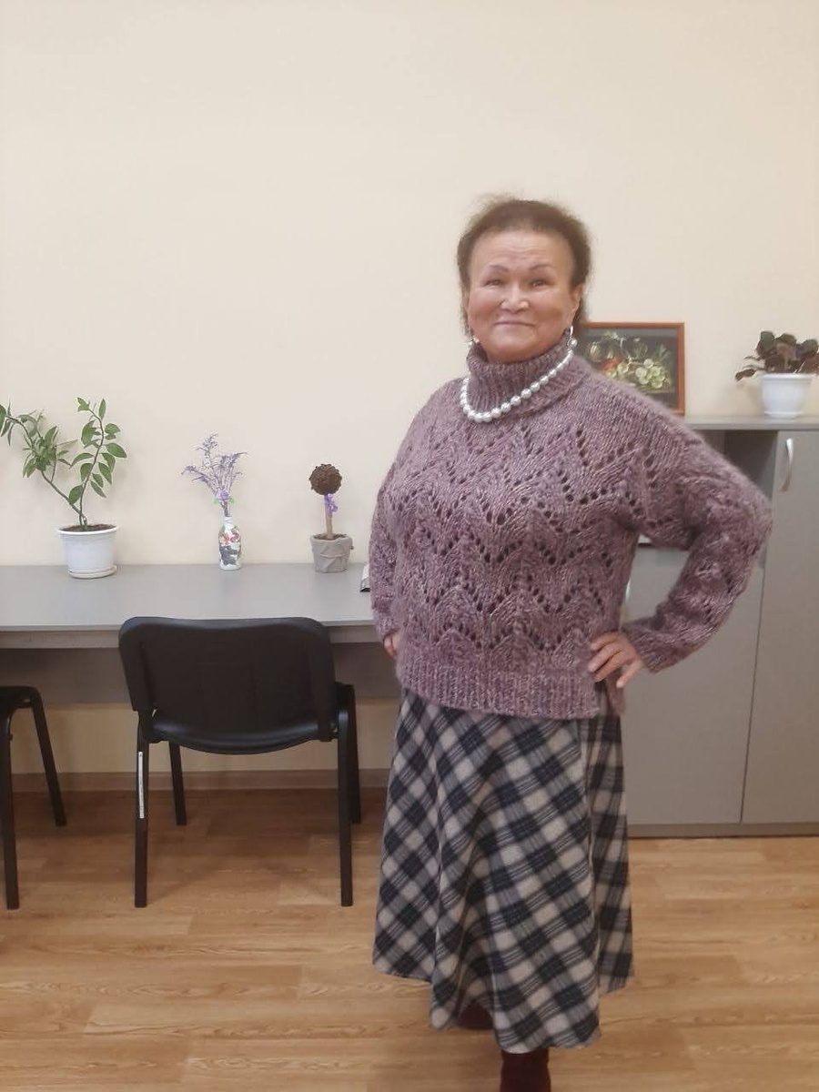 Связано со мной в совместном вязании по мотивам безрукавки от Кучинелли