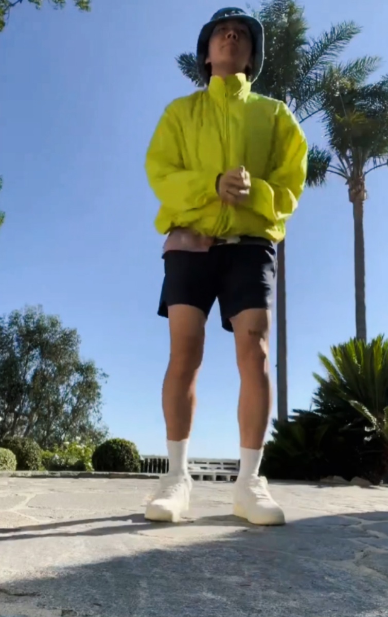 Скрини из видео 