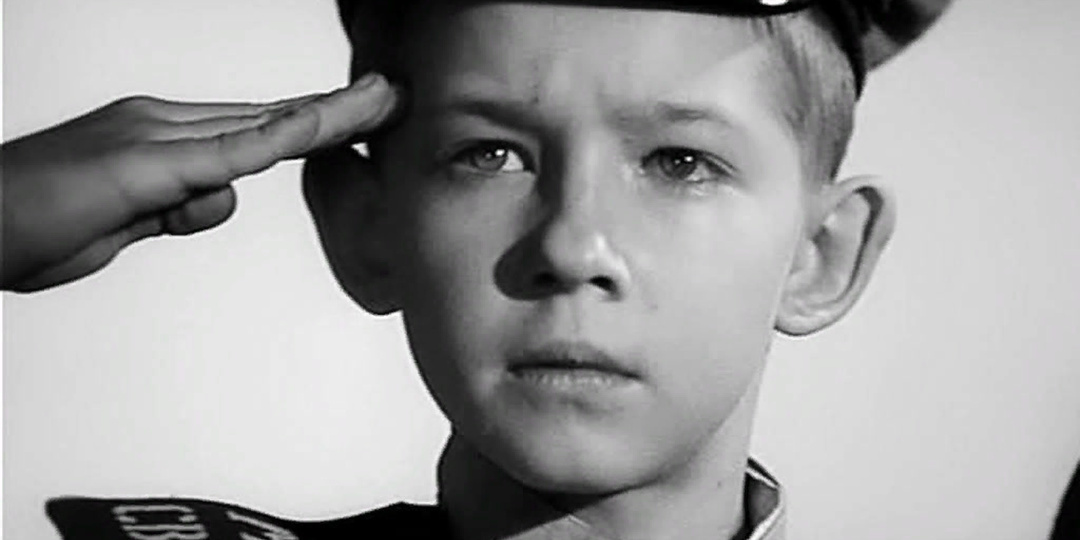 Кем вырос Ваня Трофимов из фильма "Офицеры"? Удивительная судьба мальчика, сыгравшего яркую роль