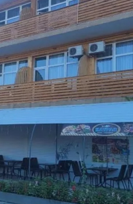 Новый корпус, мы на втором этаже, под нами кафе