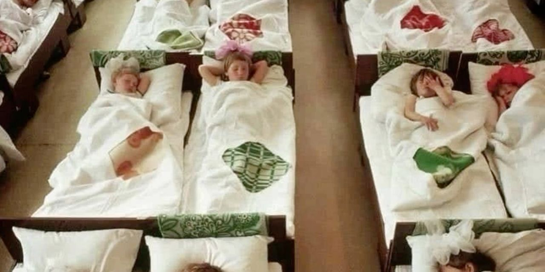 Зачем в СССР шили пододеяльники с ромбом по центру?