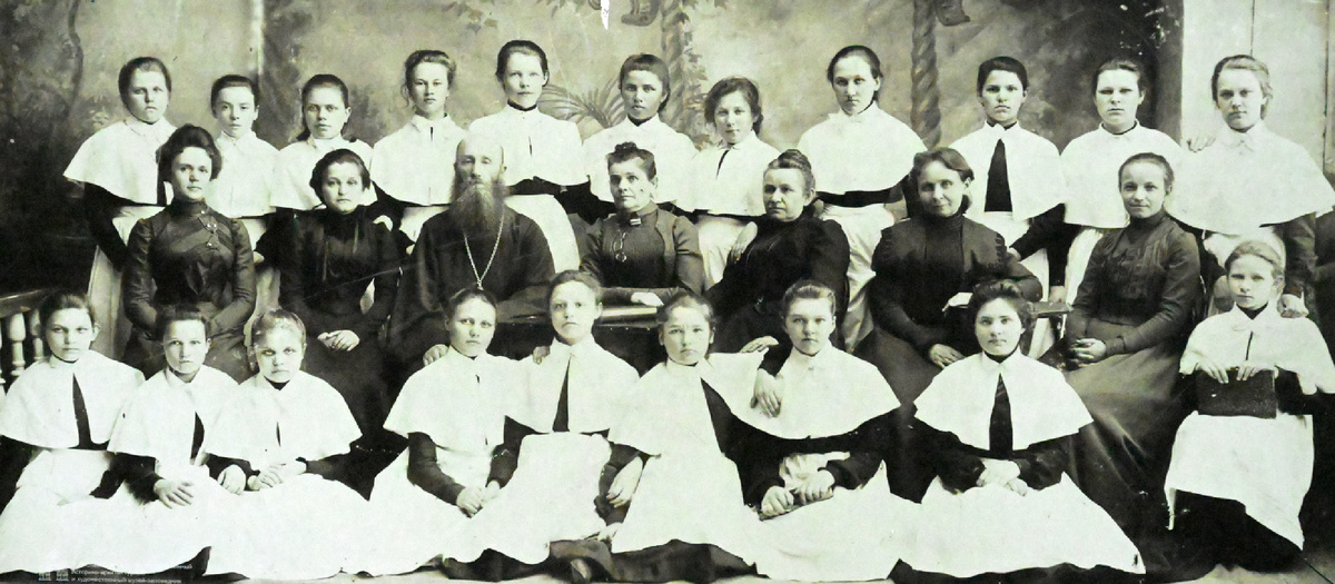 Гимназистки Переславской гимназии