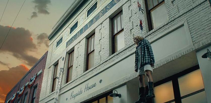 Кадр из фильма «I Know What You Did Last Summer». Режиссер: Дженн Робинсон. Производство: Columbia Pictures Corporation, Ontario Creates, Original Film, Screen Gems, South Australian Film Corporation