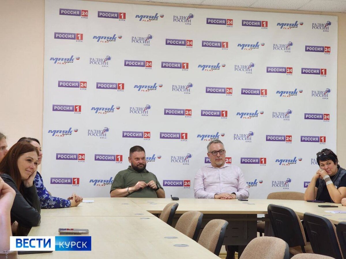     ГТРК "Курск" посетил Герой России Евгений Поддубный