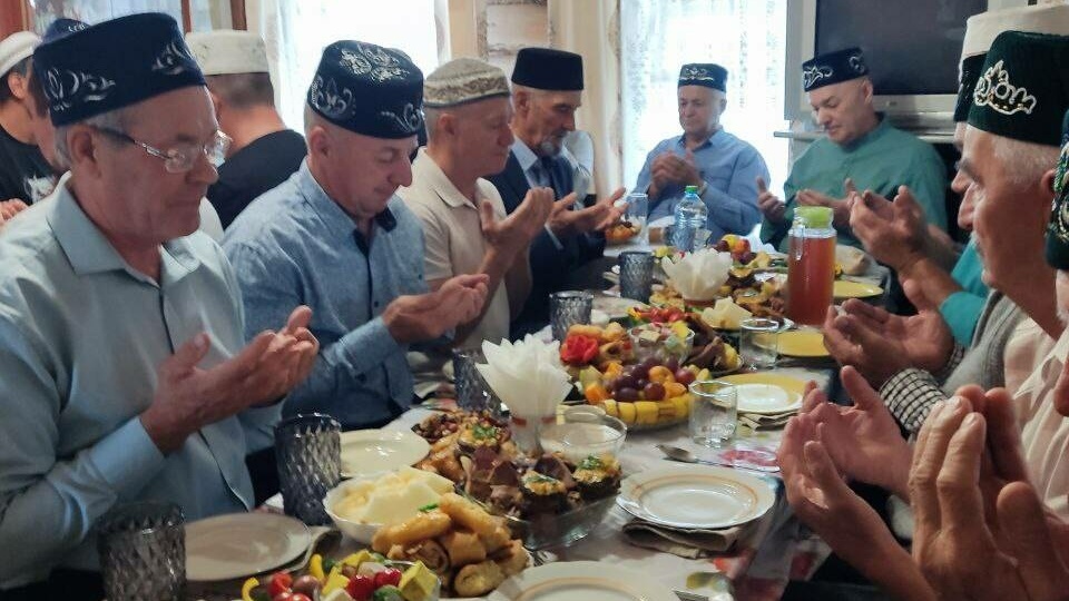 Сорок дней со дня смерти Резеды Шарафиевой: «Пусть её душа будет радостной»