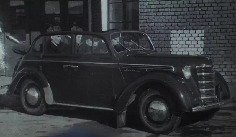 Москвич-400-420А выпускали с 1949 до 1952 года