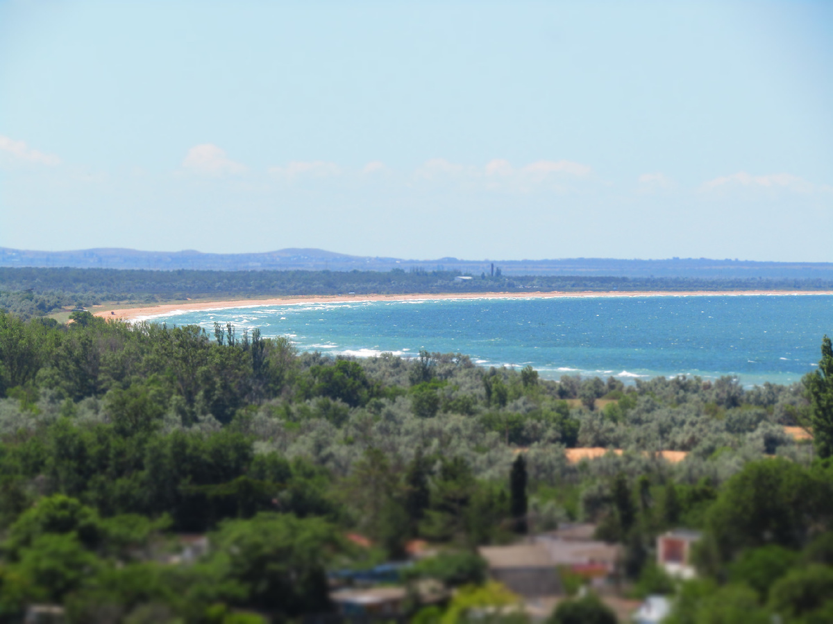 в этой бухте мы тусили 3 ночи и я её всю проходил пешком 