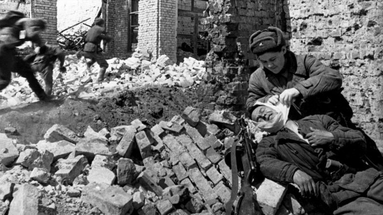 Уличный бой в Сталинграде. (Источник: rodina-history.ru)