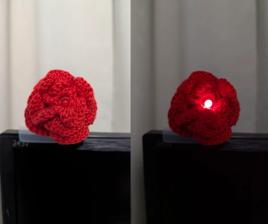 Фото от меня. Этот свет запрограммирован напоминать мне, когда пора спать.