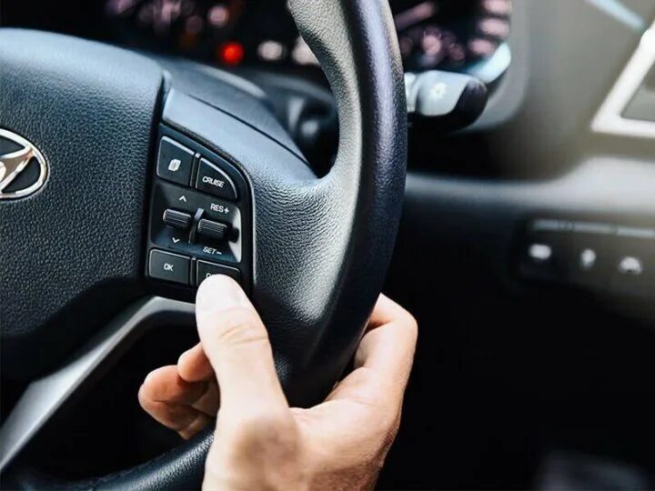 Фото заимствовано - https://youla.ru/ekaterinburg/uslugi/avtouslugi/kruiz-kontrol-hyundai-solariskia-rio-chiptiuningh-5e18567ceef141aedc0112a9