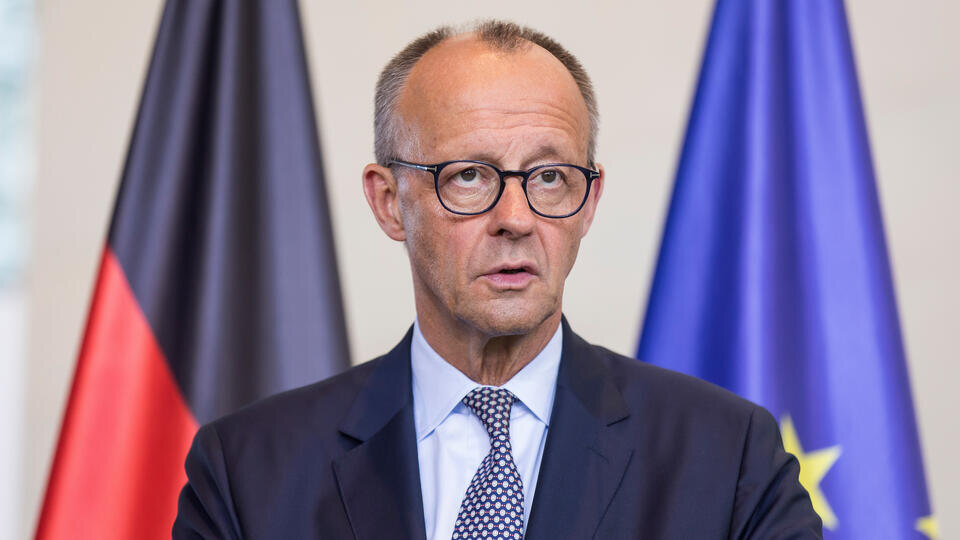     Мерц: Германия находится в состоянии конфликта с Россией www.globallookpress/Ben Kriemann/Keystone Press Agency