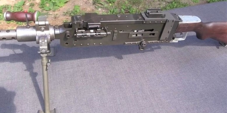 Современная реплика пулемета «Stinger»