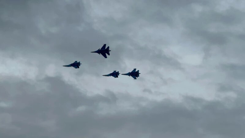     Полетели! Захватывающее авиашоу "Русских витязей" altapress.ru