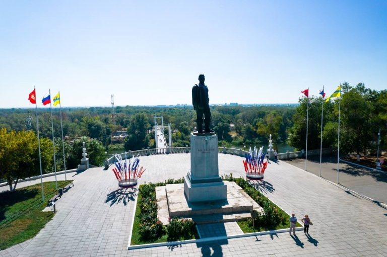    Евгений Солнцев поздравил жителей Оренбурга с Днём города «О»