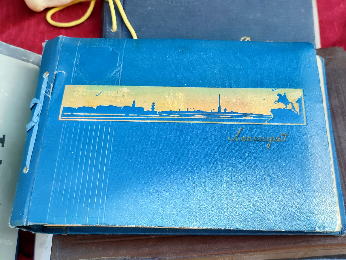 Возможно, картинка Ленинграда привлекла ☺️