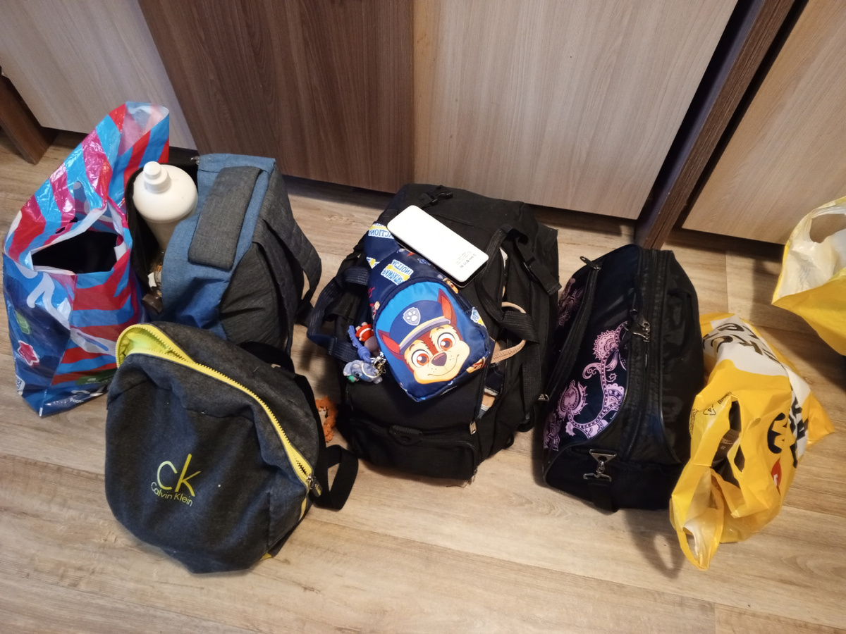 Наш багаж. Правда еще на весь🤭