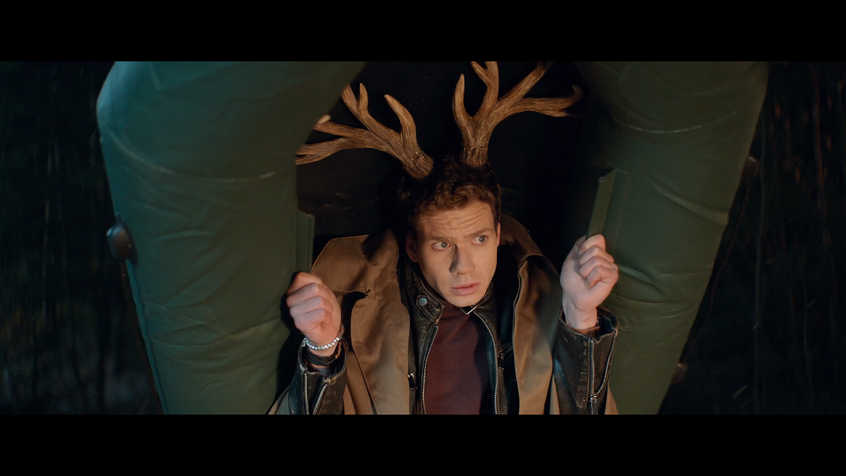 Кадр из фильма Олень (2025)