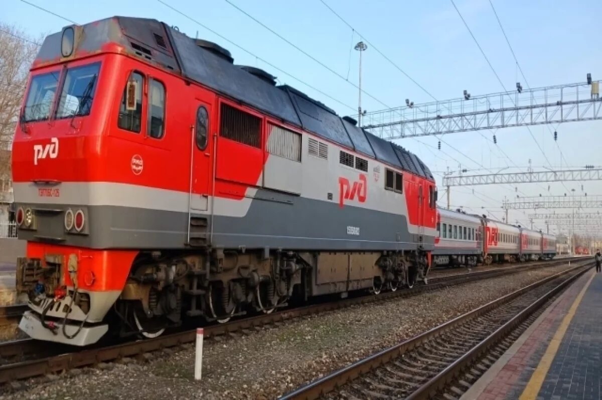    Астраханские школьники и студенты смогут ездить в электричках за полцены