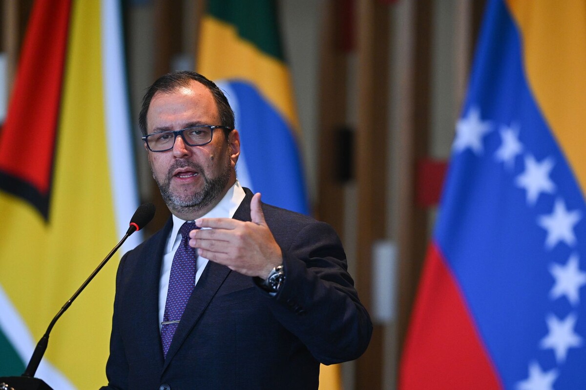    Глава МИД Венесуэлы Иван Хиль Пинто / Источник: © Andre Borges/EPA/ТАСС