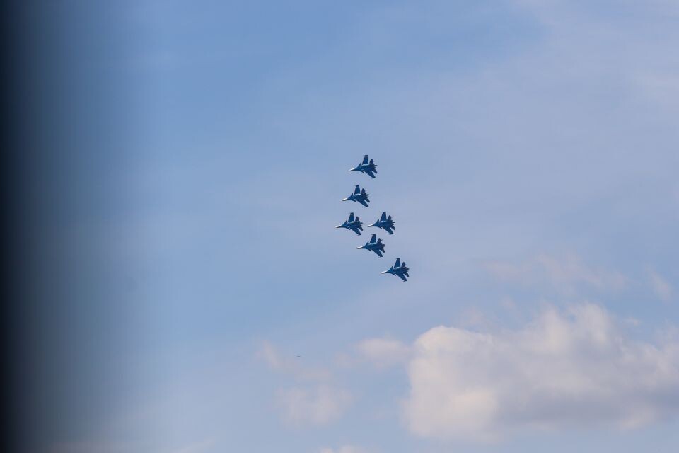    "Русские Витязи" прилетели в Барнаул. Источник: Виталий Барабаш / Толк