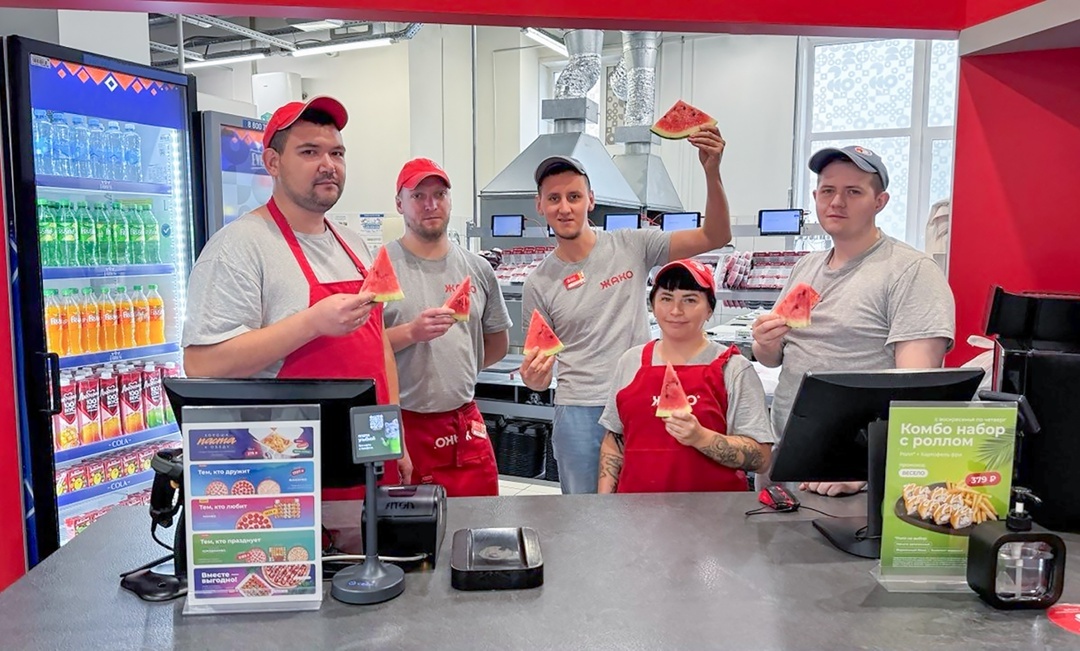 Команда кафе на Молодёжной, 2, г. Самара