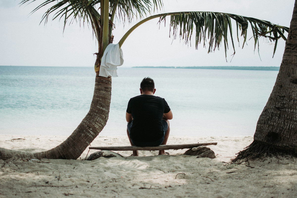 Послеотпускная депрессия — это не просто неприятное состояние, а глубокий внутренний сигнал, который нельзя оставлять без внимания.