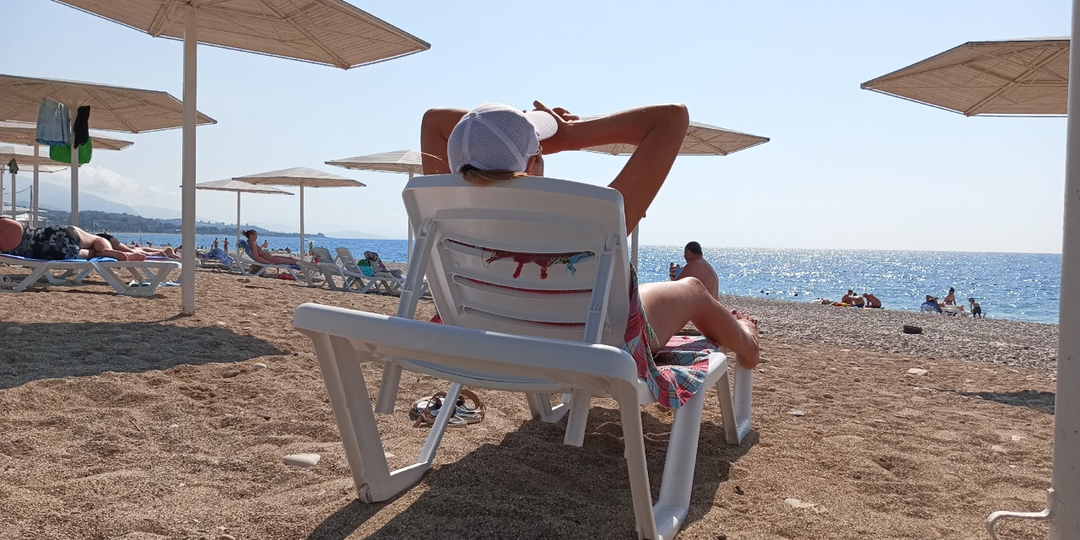 Абхазия может быть лучше, если выбирать хорошие отели. Почему Гудауту рекомендую для пляжного отдыха.