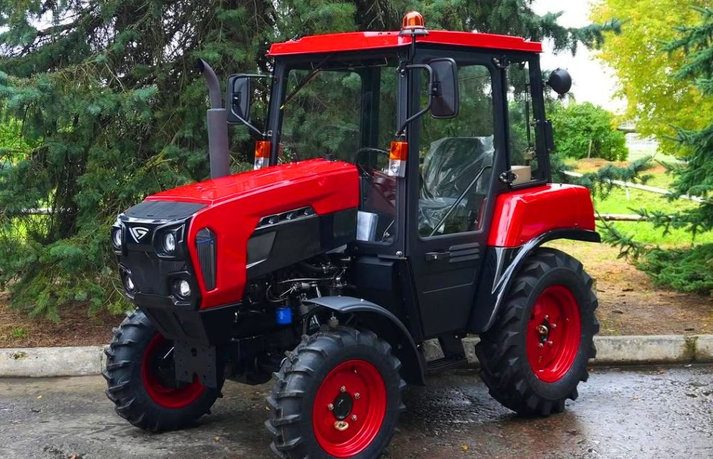  Обновлённый трактор Беларус-320.4М, август 2025 года