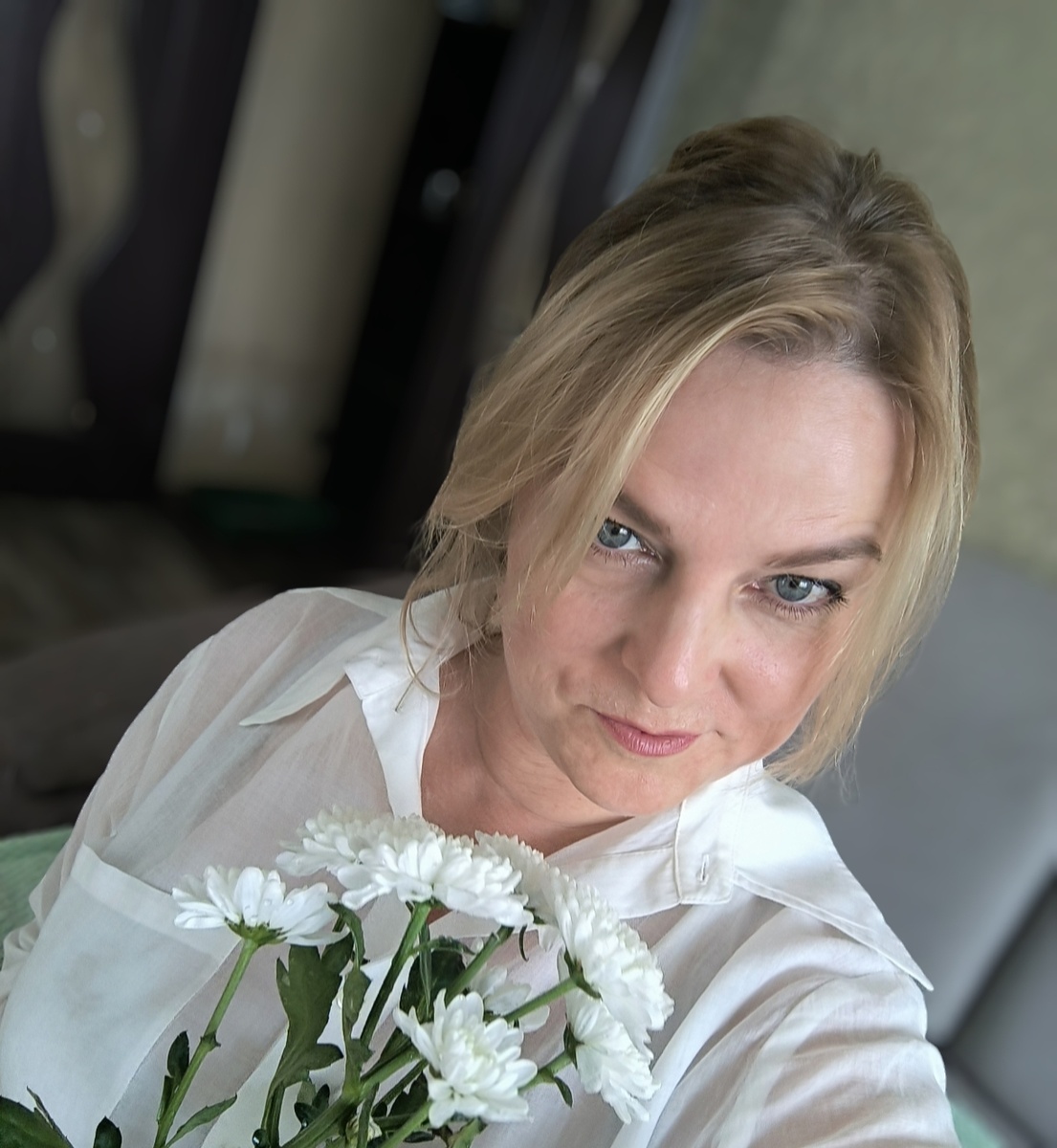 Автор канала, ждет свои 48 годов... Уже совсем близко) 