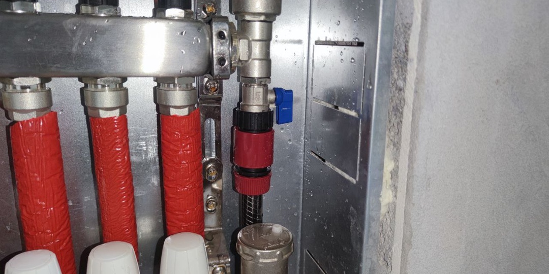 Как выгнать воздух из тёплого пола за 10 минут — проверенный способ монтажника