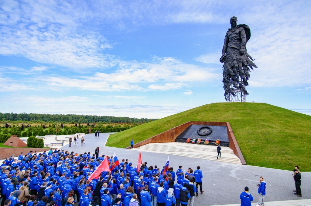 50 тысяч человек увидели этим летом главный мемориал Тверской области