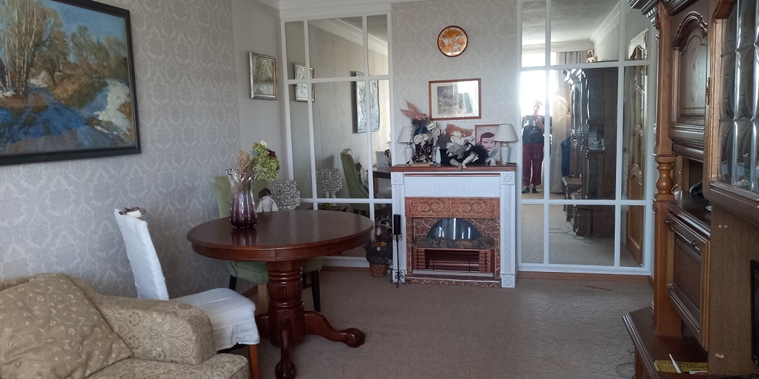 «Всю жизнь пытаюсь облагородить своё жильё за копейки» - подписчица показала свою квартиру