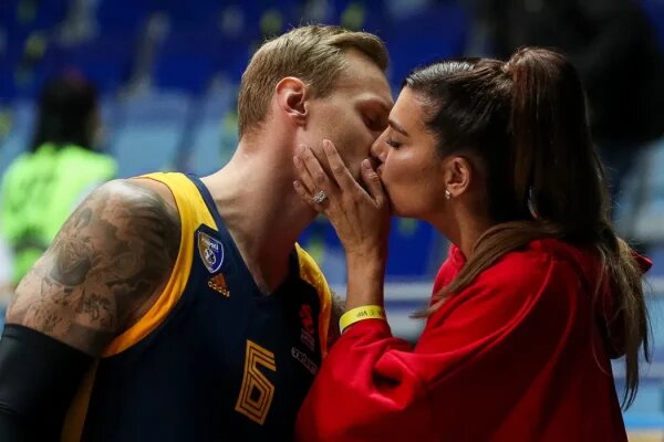    Анна Седокова и Янис Тимма. Фото: Страсти