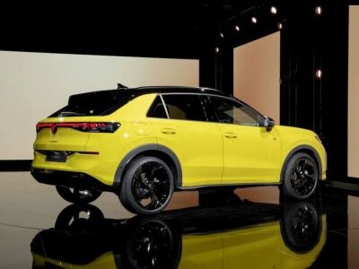    Обновлённый Volkswagen T-Roc стал гибридом [ФОТО]