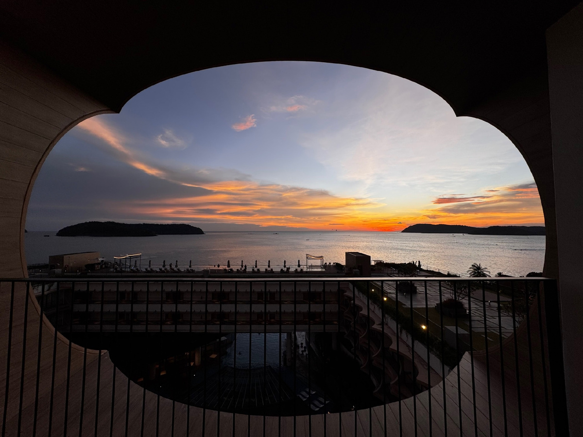 Вид из номера 710