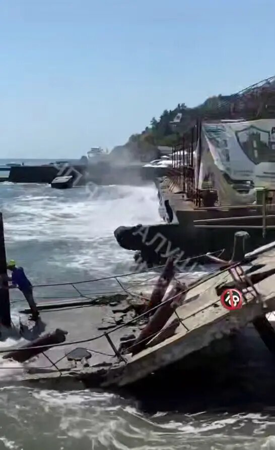    Фото: стоп-кадр видео из телеграм-канала «Подслушано Ялта / Алушта»