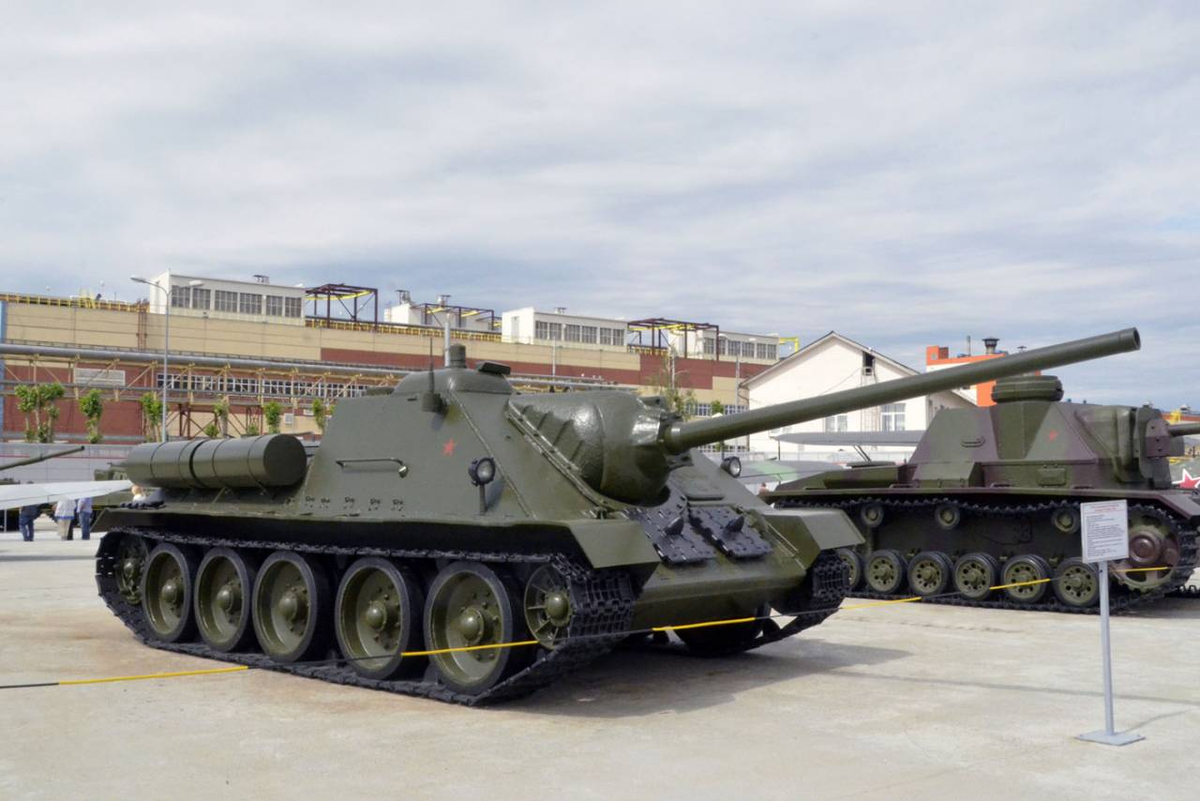 Противотанковая САУ СУ-85 собственной персоной. Фотография в свободном доступе.